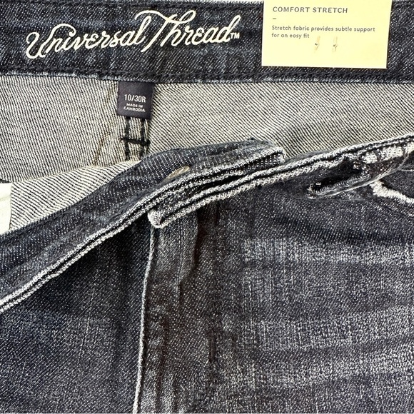 NWT High-Rise Dark Blue Faded Denim Shorts Size 10 - Picture 9 of 11